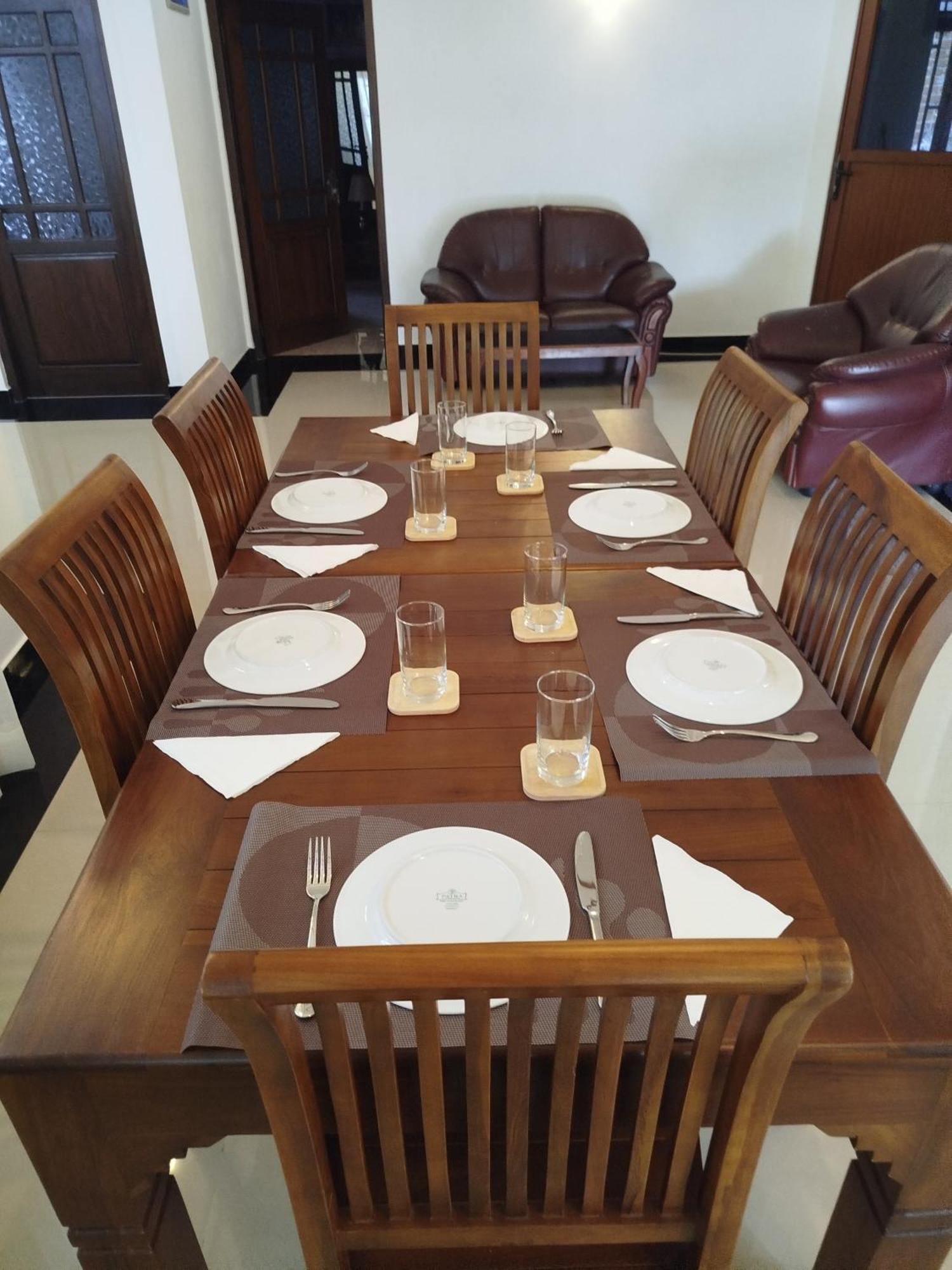 Cosy White Palace Negombo Bagian luar foto